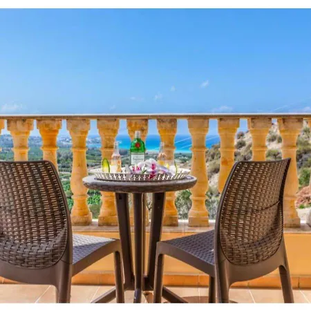 Aqua Royal - Four Bedroom With Private Swimming Pool *
