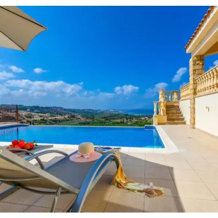 Aqua Royal - Four Bedroom With Private Swimming Pool Πέγεια