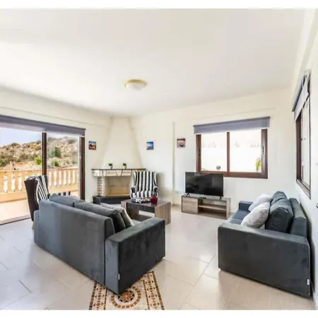 Βίλα Aqua Royal - Four Bedroom With Private Swimming Pool Πέγεια